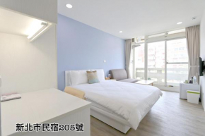 Locomotive Homestay新北市民宿205號